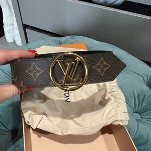 Louis Vuitton reversible canvas belt